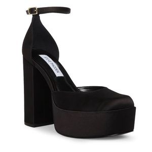 NWT Steve Madden Agata Platform Pump